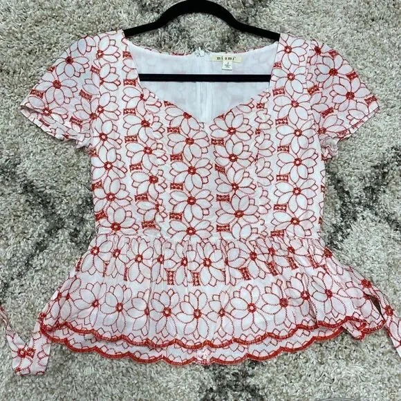 Miami Red & White Embroidered Peplum Top Size Small - Picture 3 of 7